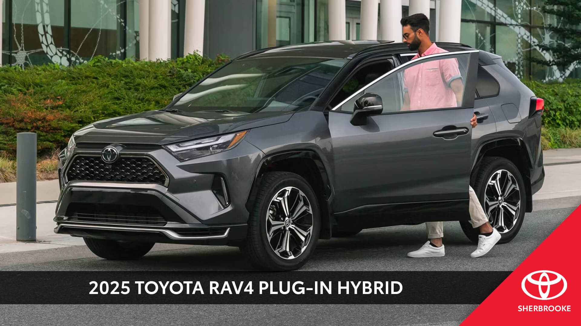 Sherbrooke toyota blog septembre TOYOTA RAV4 HYBRIDE BRANCHABLE 2025 EN