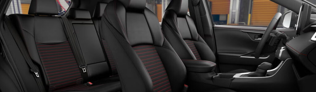 Sherbrooke toyota blog septembre TOYOTA RAV4 HYBRIDE BRANCHABLE 2025 IMAGE3 1024x298
